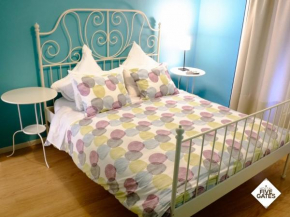 Отель Hostal Five Gates  Осуна